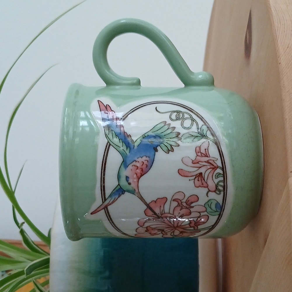 Hummingbird Pink Flowers Green Cup Mug 10 oz